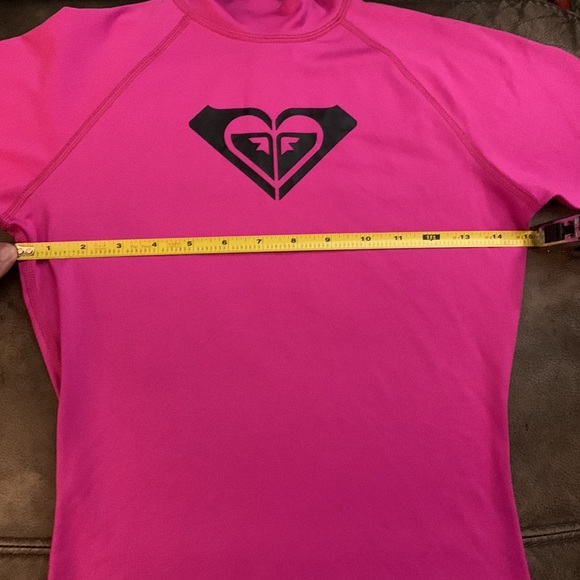 Pink Roxy Rash Guard 🏄‍♀️ ☀️ - Picture 6 of 7